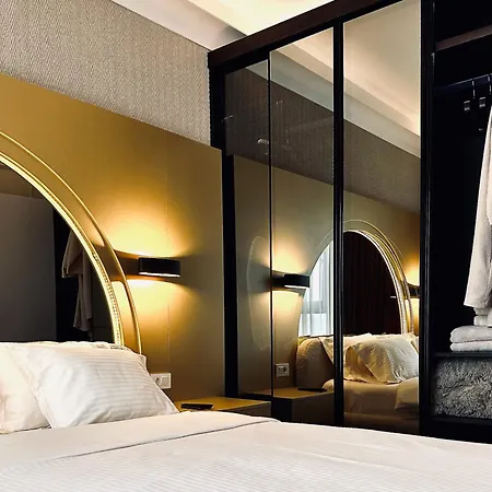 Apartment Designer In The Heart Of